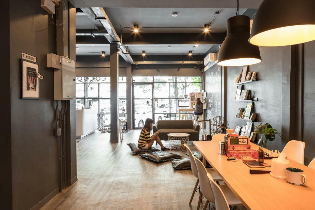 The Cocoon Hostel Bangkok Exterior photo