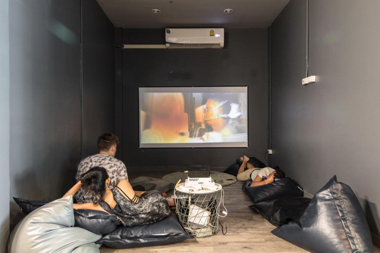 The Cocoon Hostel Bangkok Exterior photo